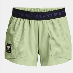 Under Armour Project Rock Play Up
Girls' Shorts size M